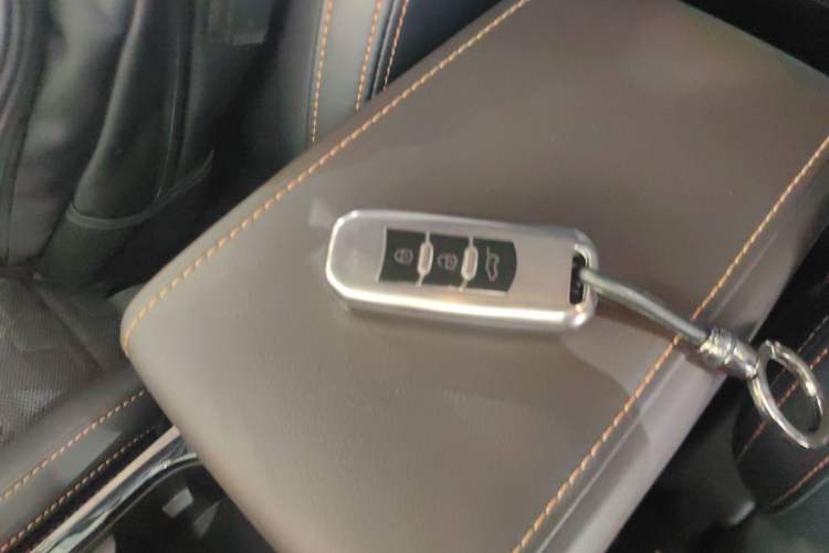 Used GAC Trumpchi GS3 2019 235T Automatic Elite Edition Interior 1