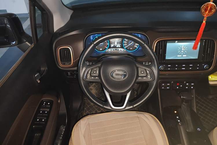 Used GAC Trumpchi GS3 2019 235T Automatic Elite Edition Steering Wheel