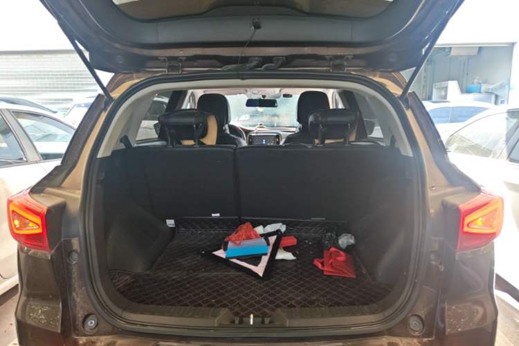 Used GAC Trumpchi GS3 2019 235T Automatic Elite Edition Trunk