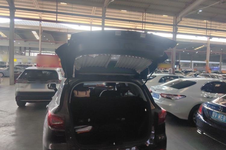 Used GAC Trumpchi GS3 2019 235T Automatic Elite Edition Trunk