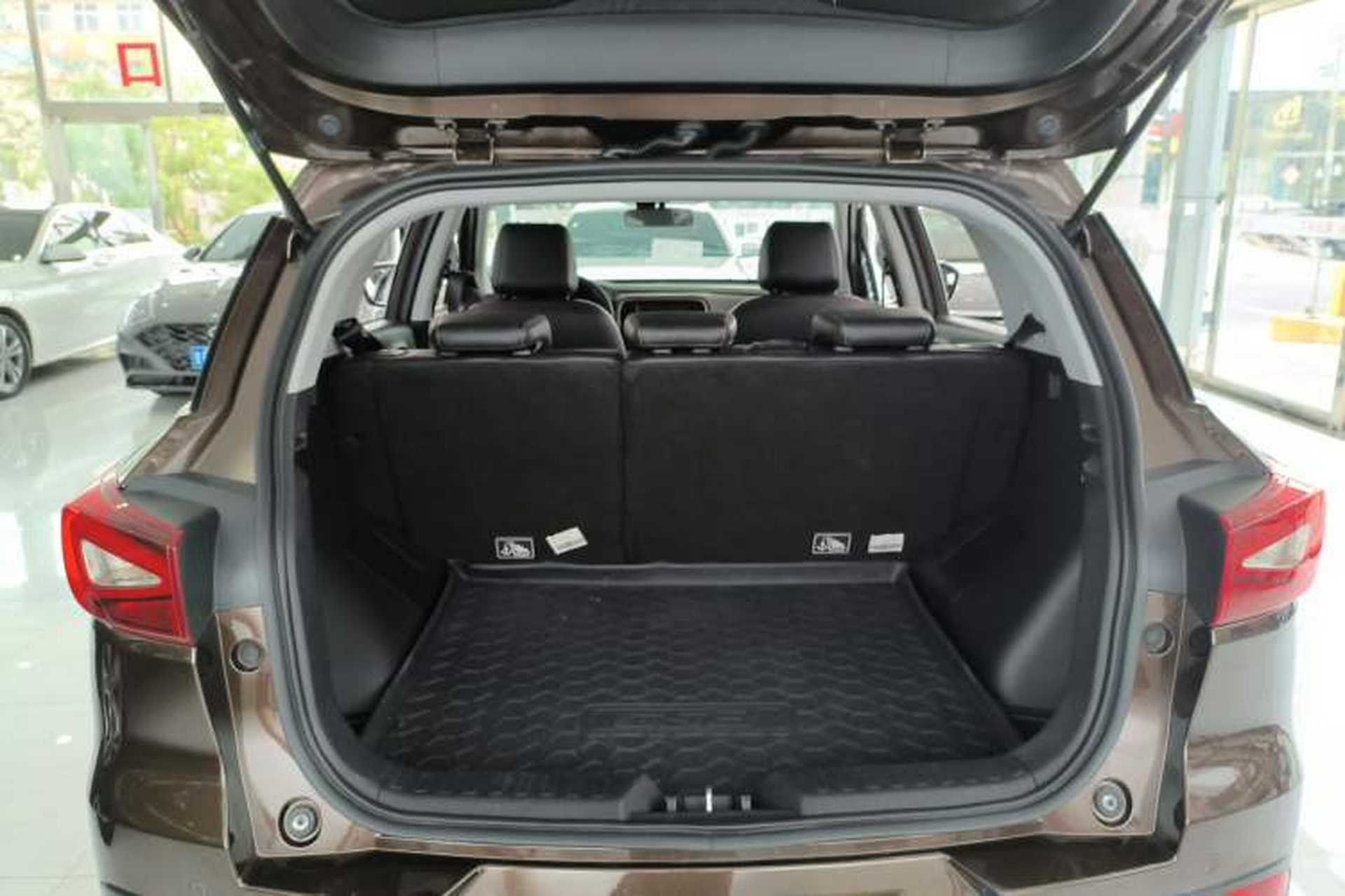 Used GAC Trumpchi GS3 2019 235T Automatic Luxury Edition Trunk