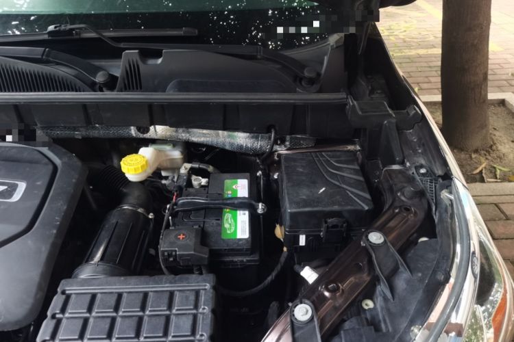 Used GAC Trumpchi GS3 2019 235T Automatic Elite Edition Engine Bay Left