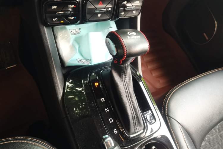Used GAC Trumpchi GS3 2019 235T Automatic Elite Edition Gear Lever