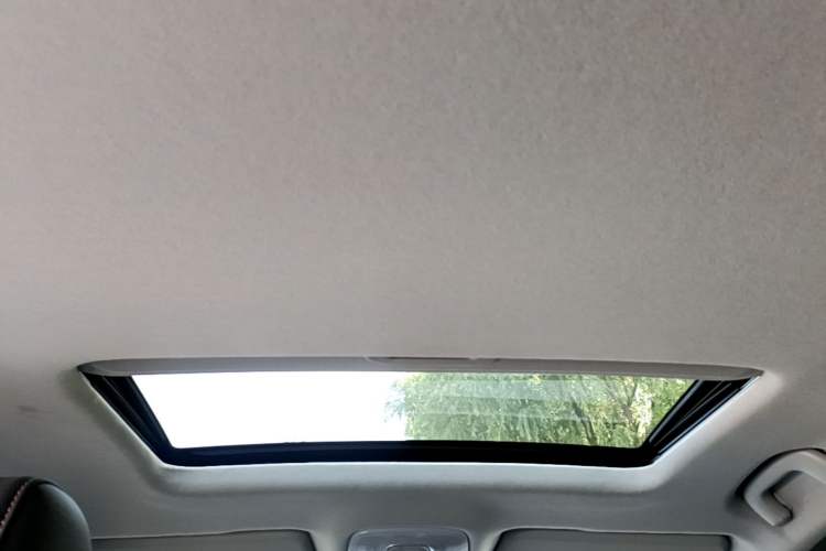 Used GAC Trumpchi GS3 2019 235T Automatic Elite Edition Headliner