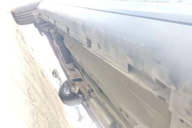 Used GAC Trumpchi GS3 2019 235T Automatic Elite Edition Right Side Sill