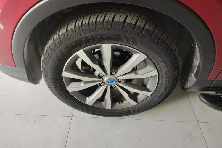 Used GAC Trumpchi GS3 2019 235T Automatic Elite Edition Left Front Wheel Hub