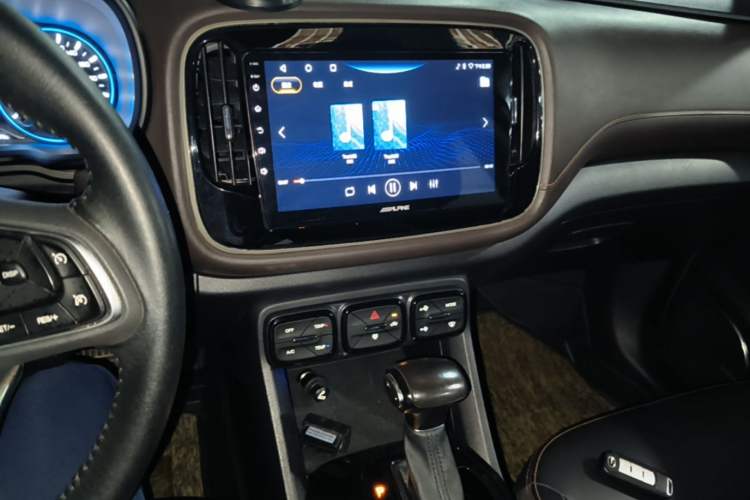 Used GAC Trumpchi GS3 2019 235T Automatic Elite Edition Audio And AC Panel