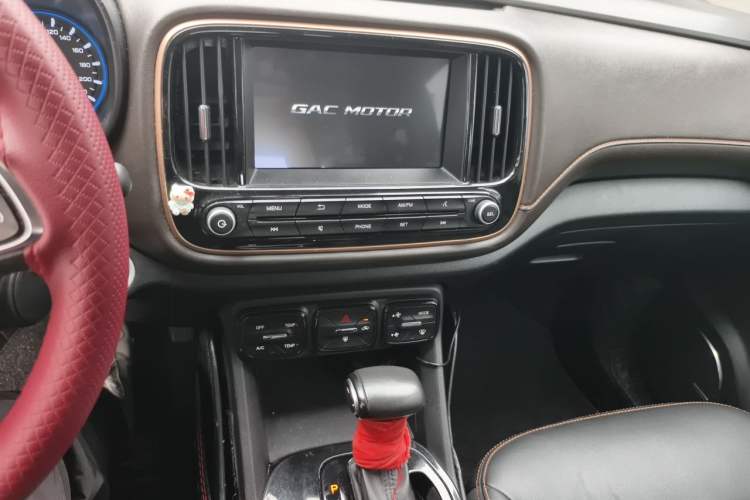 Used GAC Trumpchi GS3 2019 235T Automatic Elite Edition Audio And AC Panel