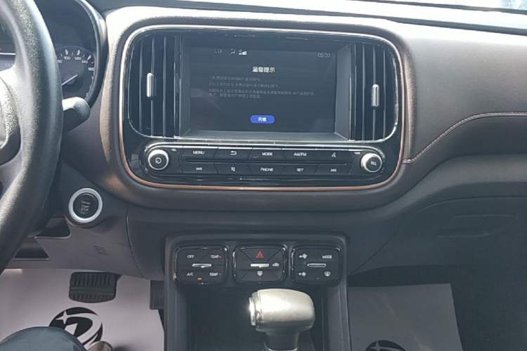 Used GAC Trumpchi GS3 2019 235T Automatic Elite Edition Audio And AC Panel