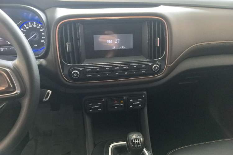 Used GAC Trumpchi GS3 2019 235T Manual Comfort Edition Audio And AC Panel