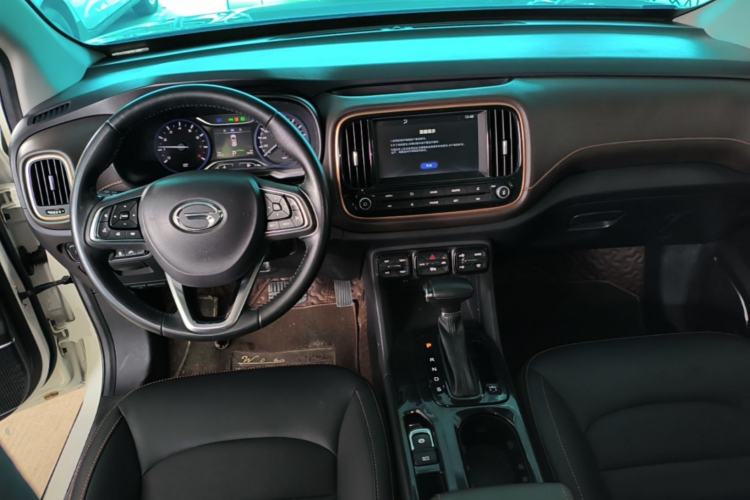 Used GAC Trumpchi GS3 2019 235T Automatic Luxury Edition Center Console