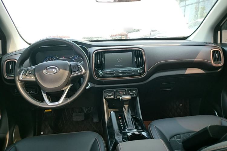 Used GAC Trumpchi GS3 2019 235T Automatic Elite Edition Center Console