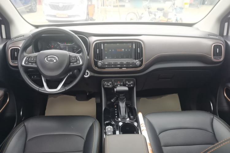 Used GAC Trumpchi GS3 2019 235T Automatic Luxury Edition Center Console