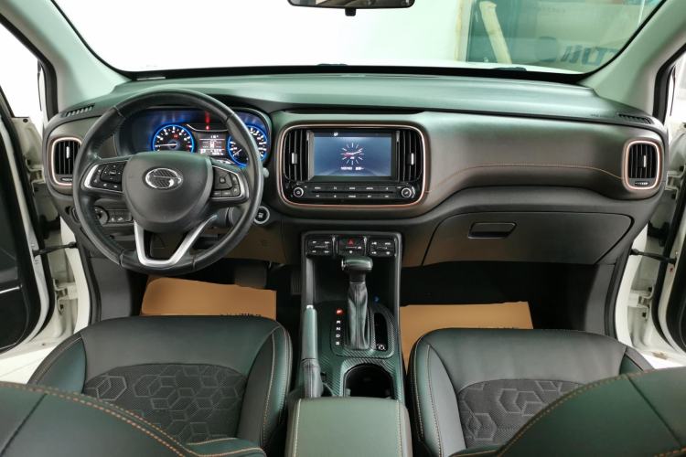 Used GAC Trumpchi GS3 2019 235T Automatic Elite Edition Center Console