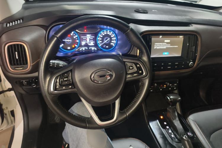 Used GAC Trumpchi GS3 2019 235T Automatic Elite Edition Center Console