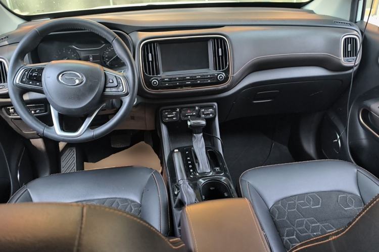 Used GAC Trumpchi GS3 2019 235T Automatic Elite Edition Center Console