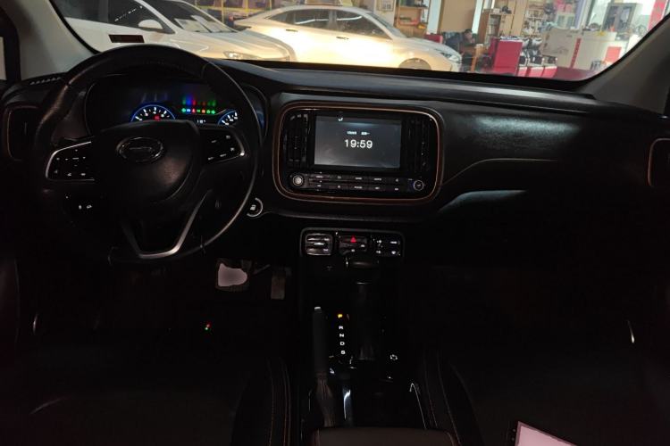 Used GAC Trumpchi GS3 2019 235T Automatic Elite Edition Center Console