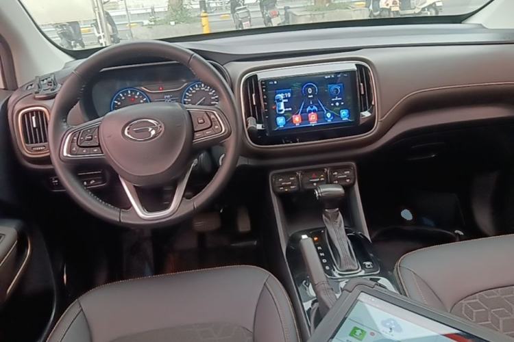 Used GAC Trumpchi GS3 2019 235T Automatic Elite Edition Center Console