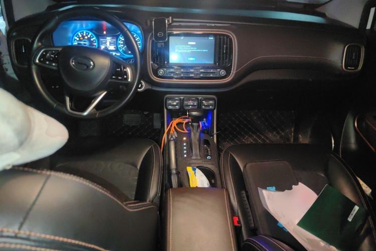 Used GAC Trumpchi GS3 2019 235T Automatic Elite Edition Center Console