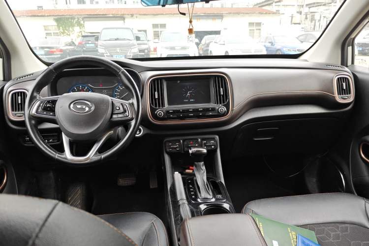 Used GAC Trumpchi GS3 2019 235T Automatic Elite Edition Center Console
