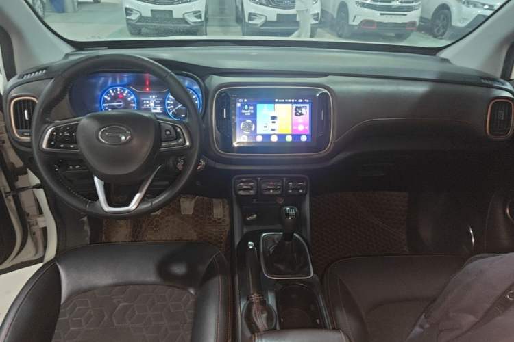 Used GAC Trumpchi GS3 2019 235T Manual Elite Edition Center Console
