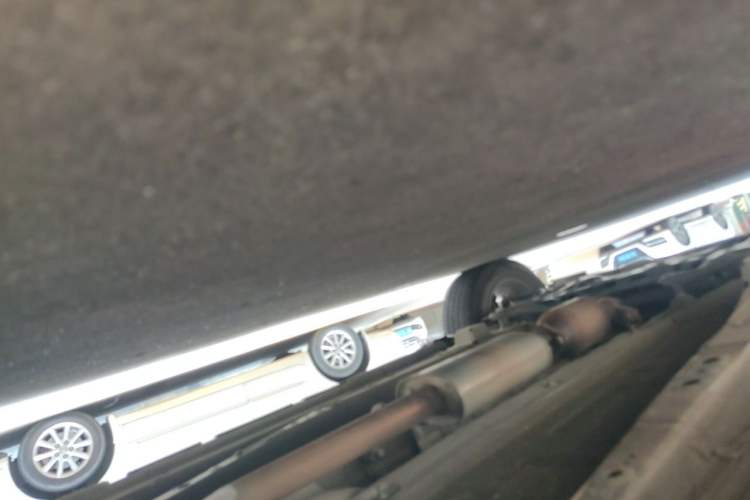 Used GAC Trumpchi GS3 2019 235T Automatic Elite Edition Chassis Front Left