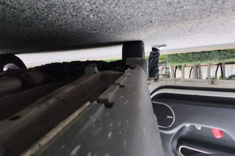 Used GAC Trumpchi GS3 2019 235T Automatic Elite Edition Chassis Rear Left