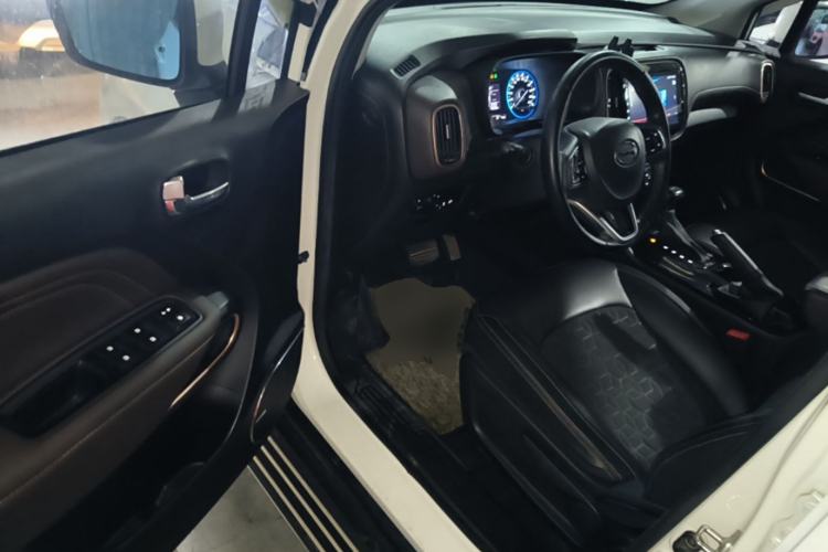 Used GAC Trumpchi GS3 2019 235T Automatic Elite Edition Driver Seat