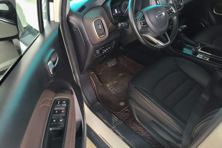 Used GAC Trumpchi GS3 2019 235T Automatic Luxury Edition Driver Seat