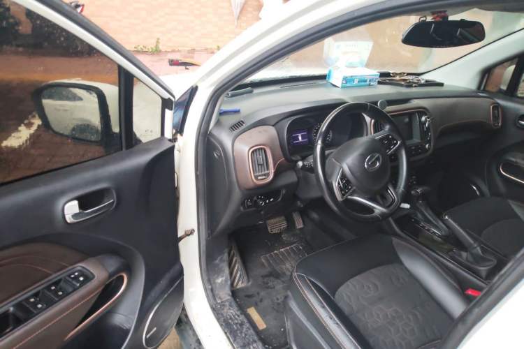 Used GAC Trumpchi GS3 2019 235T Automatic Elite Edition Driver Seat