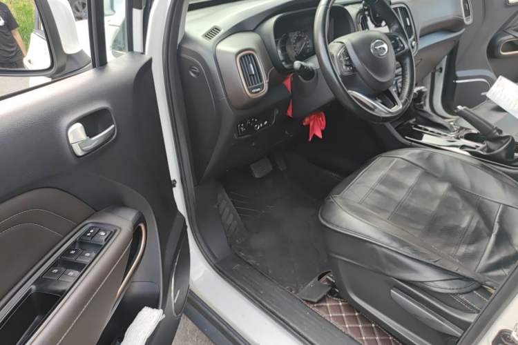 Used GAC Trumpchi GS3 2019 235T Automatic Elite Edition Driver Seat
