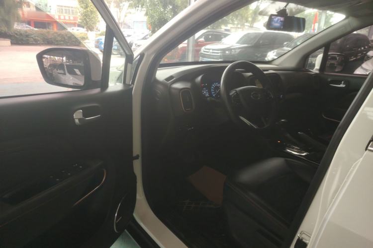 Used GAC Trumpchi GS3 2019 235T Automatic Elite Edition Driver Seat