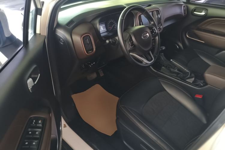 Used GAC Trumpchi GS3 2019 235T Automatic Elite Edition Driver Seat