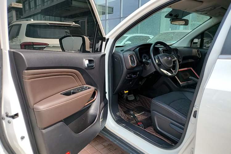 Used GAC Trumpchi GS3 2019 235T Automatic Elite Edition Driver Seat