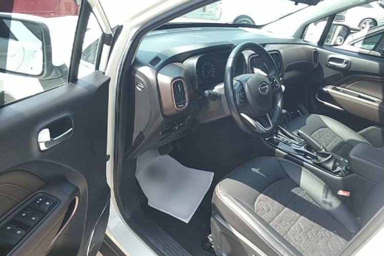 Used GAC Trumpchi GS3 2019 235T Automatic Elite Edition Driver Seat