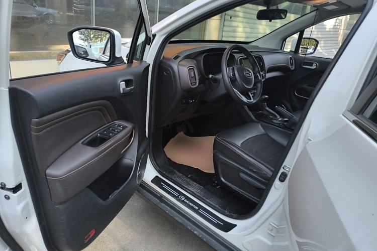 Used GAC Trumpchi GS3 2019 235T Automatic Elite Edition Driver Seat