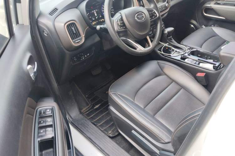 Used GAC Trumpchi GS3 2019 235T Automatic Luxury Edition Driver Seat