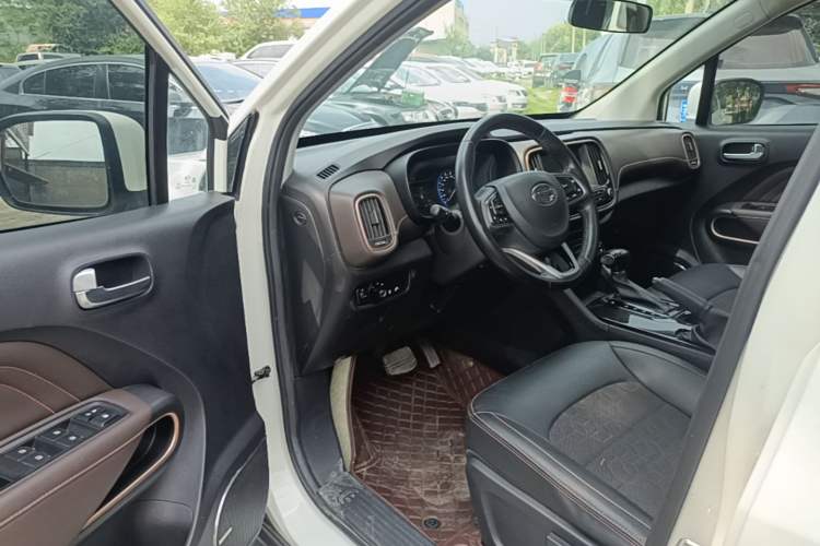 Used GAC Trumpchi GS3 2019 235T Automatic Elite Edition Driver Seat