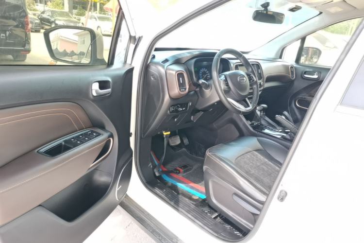 Used GAC Trumpchi GS3 2019 235T Automatic Elite Edition Driver Seat