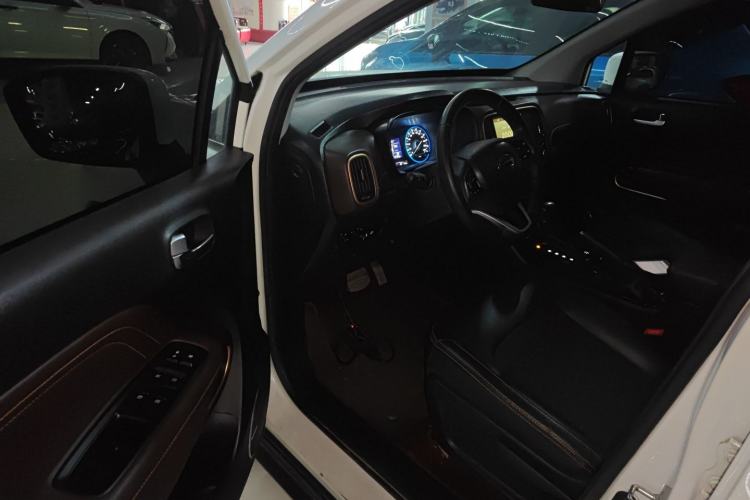 Used GAC Trumpchi GS3 2019 235T Automatic Elite Edition Driver Seat