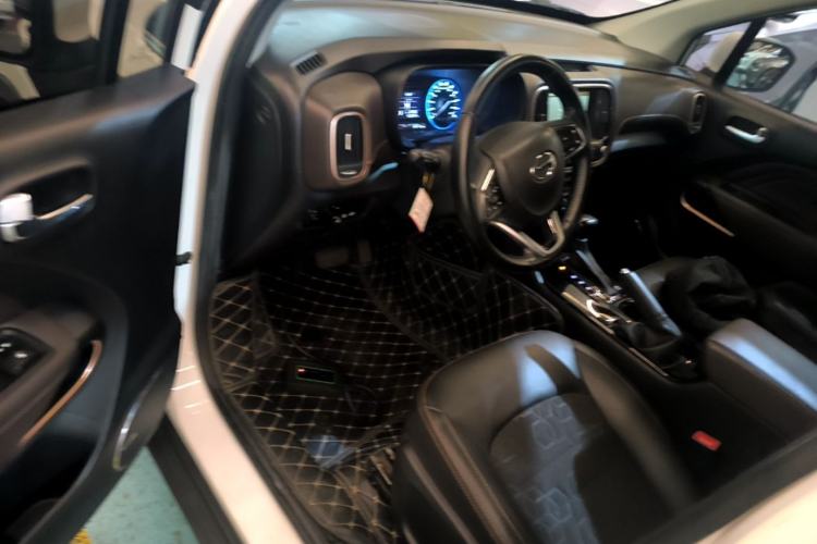 Used GAC Trumpchi GS3 2019 235T Automatic Elite Edition Driver Seat