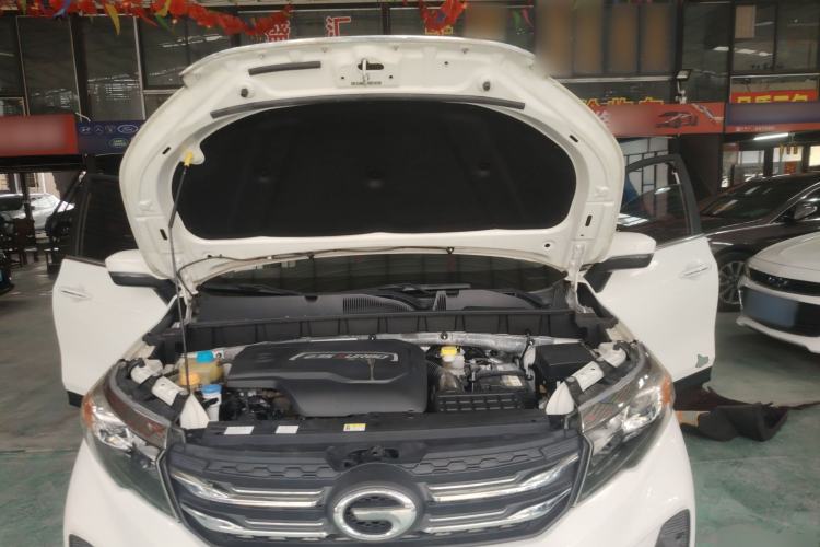 Used GAC Trumpchi GS3 2019 235T Automatic Elite Edition Engine Bay