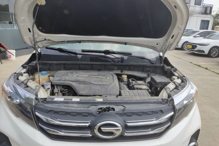 Used GAC Trumpchi GS3 2019 235T Automatic Elite Edition Engine Bay