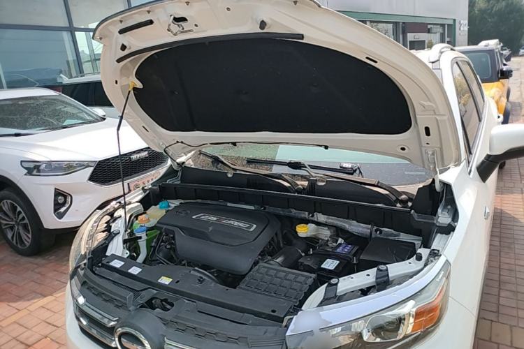 Used GAC Trumpchi GS3 2019 235T Automatic Elite Edition Engine Bay