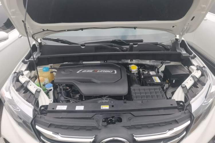 Used GAC Trumpchi GS3 2019 235T Automatic Luxury Edition Engine Bay