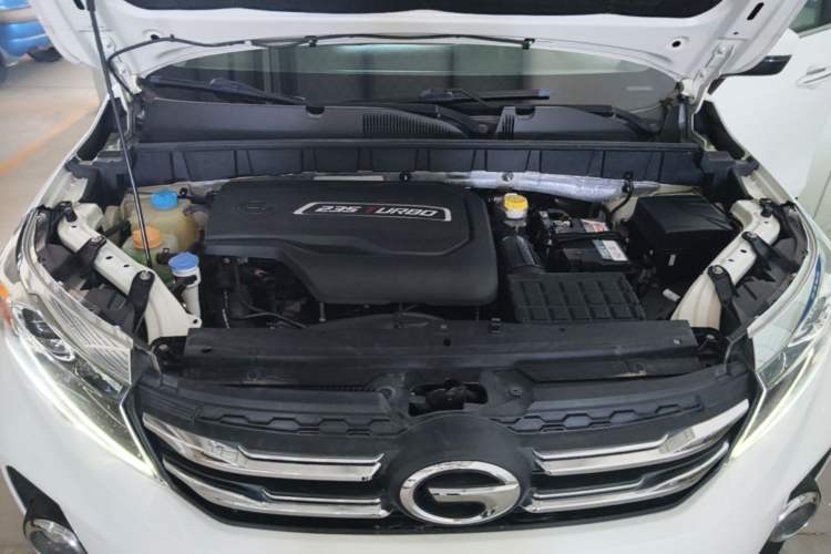 Used GAC Trumpchi GS3 2019 235T Automatic Elite Edition Engine Bay