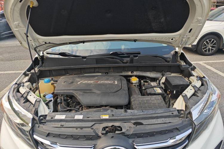 Used GAC Trumpchi GS3 2019 235T Automatic Elite Edition Engine Bay