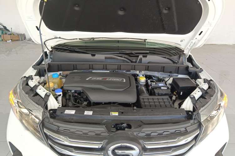 Used GAC Trumpchi GS3 2019 235T Automatic Elite Edition Engine Bay