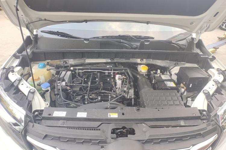 Used GAC Trumpchi GS3 2019 235T Manual Elite Edition Engine Bay