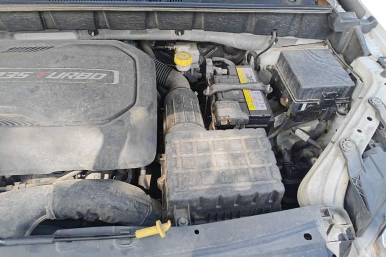 Used GAC Trumpchi GS3 2019 235T Automatic Elite Edition Engine Bay Left